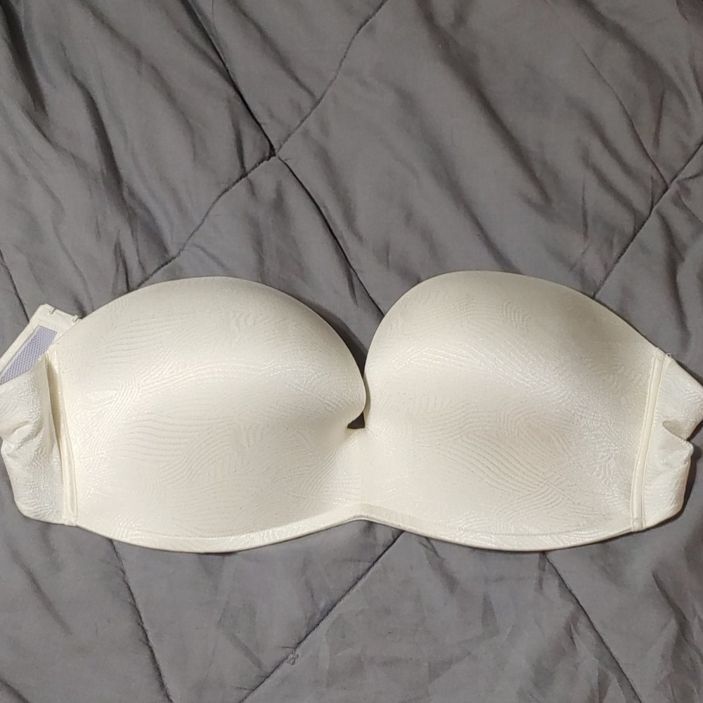 Strapless push up bra